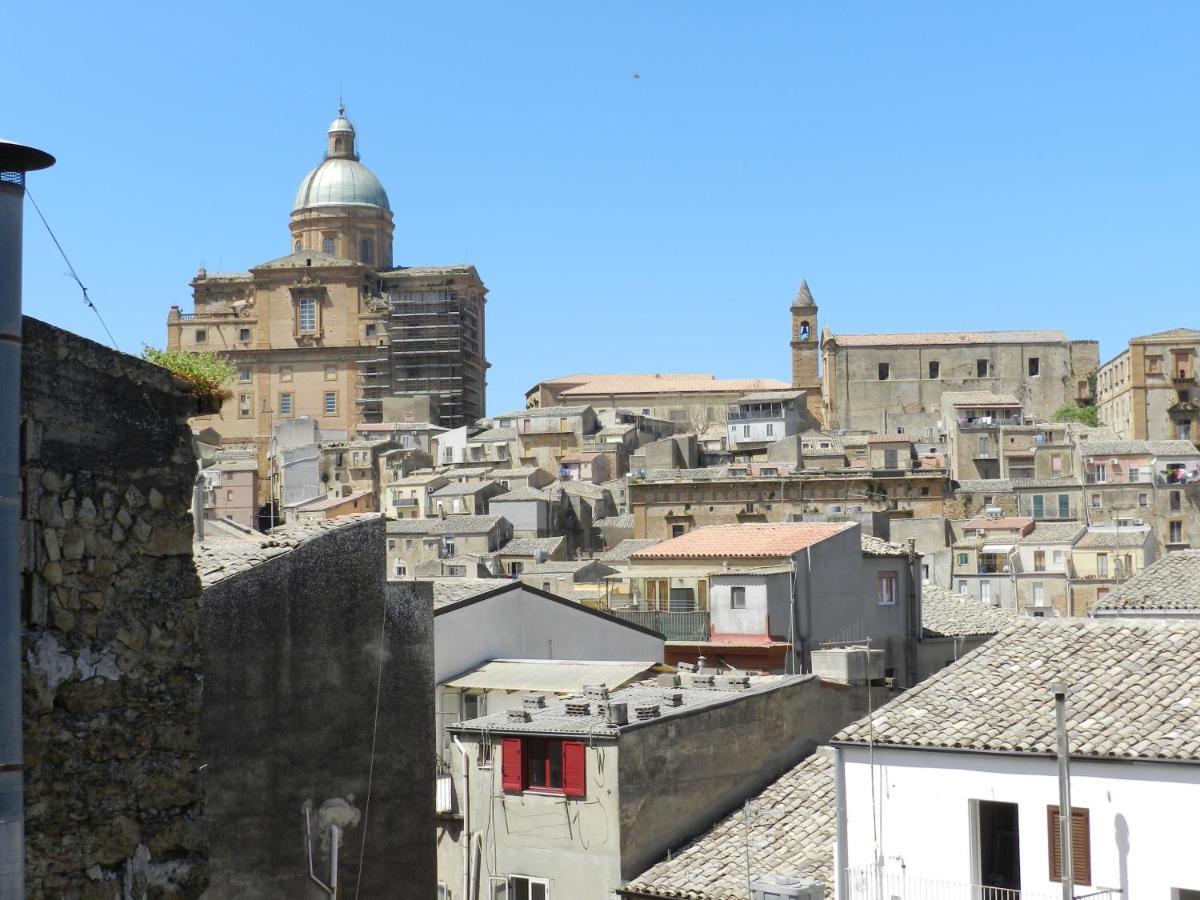 مبيت وإفطار بياتْسا أرمارِنا Antico Palazzo Affitti Brevi المظهر الخارجي الصورة