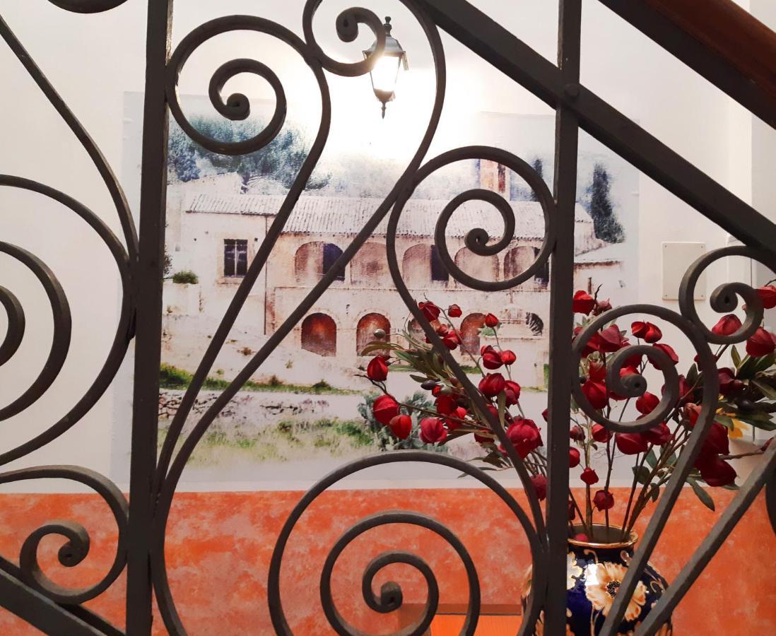 مبيت وإفطار بياتْسا أرمارِنا Antico Palazzo Affitti Brevi المظهر الخارجي الصورة