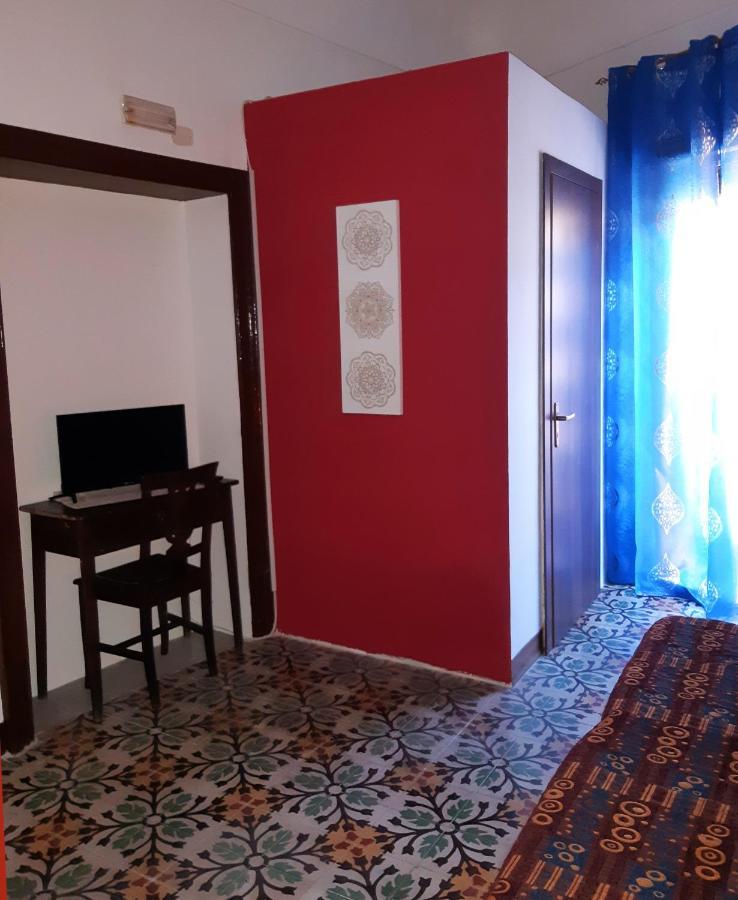 مبيت وإفطار بياتْسا أرمارِنا Antico Palazzo Affitti Brevi المظهر الخارجي الصورة