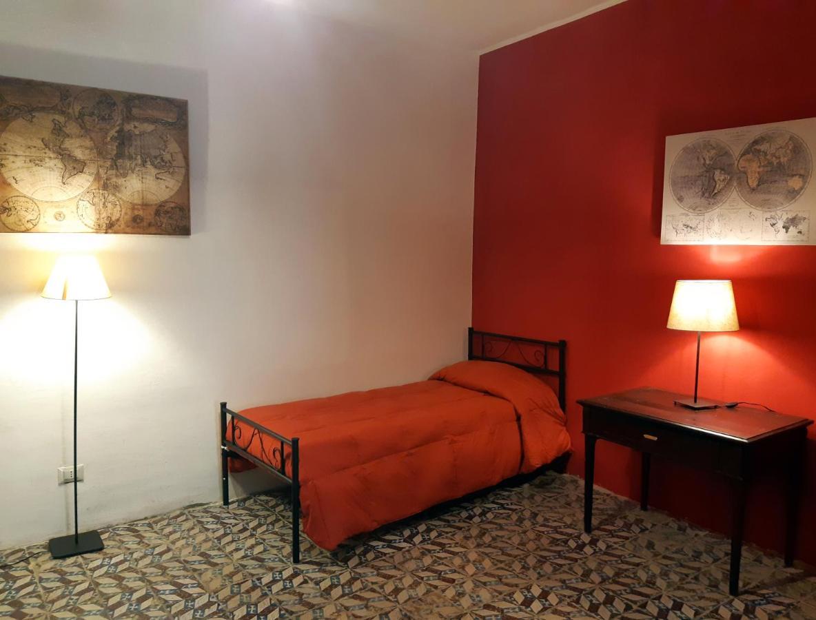 مبيت وإفطار بياتْسا أرمارِنا Antico Palazzo Affitti Brevi المظهر الخارجي الصورة