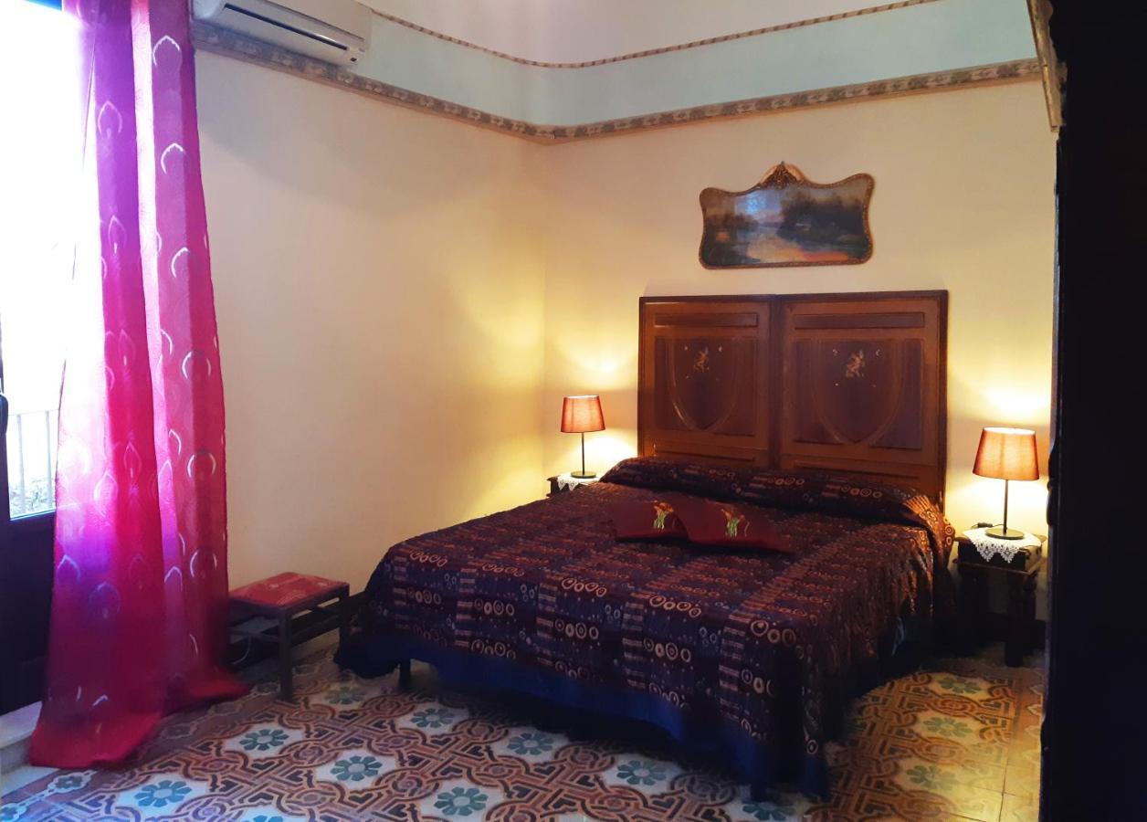 مبيت وإفطار بياتْسا أرمارِنا Antico Palazzo Affitti Brevi المظهر الخارجي الصورة