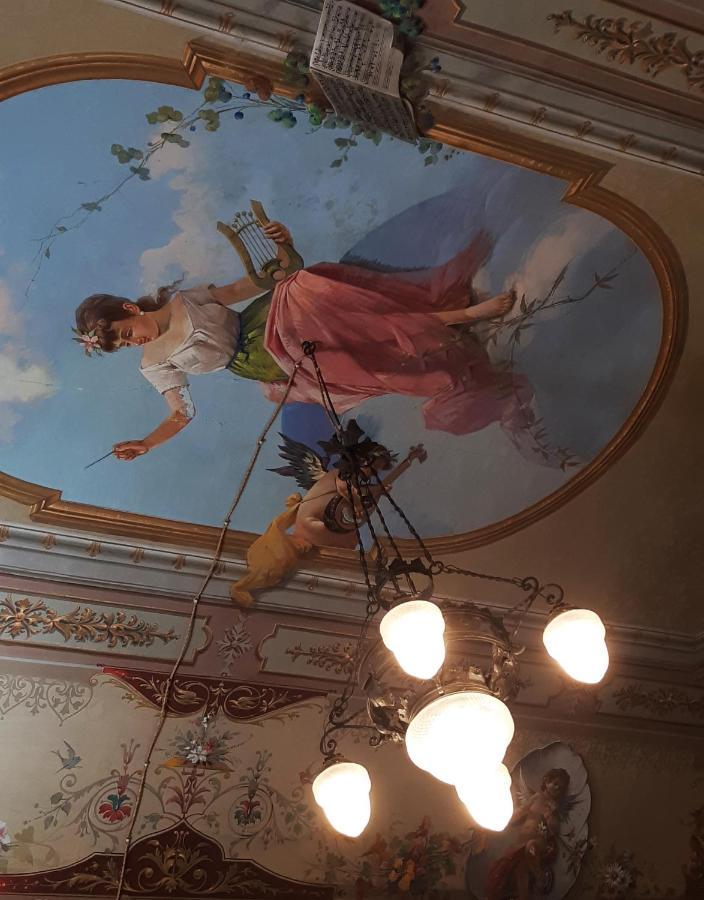 مبيت وإفطار بياتْسا أرمارِنا Antico Palazzo Affitti Brevi المظهر الخارجي الصورة