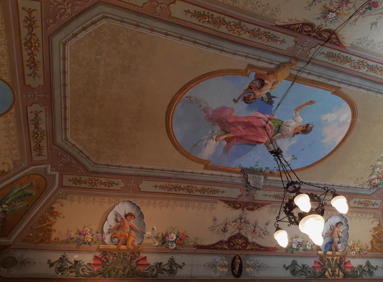 مبيت وإفطار بياتْسا أرمارِنا Antico Palazzo Affitti Brevi المظهر الخارجي الصورة